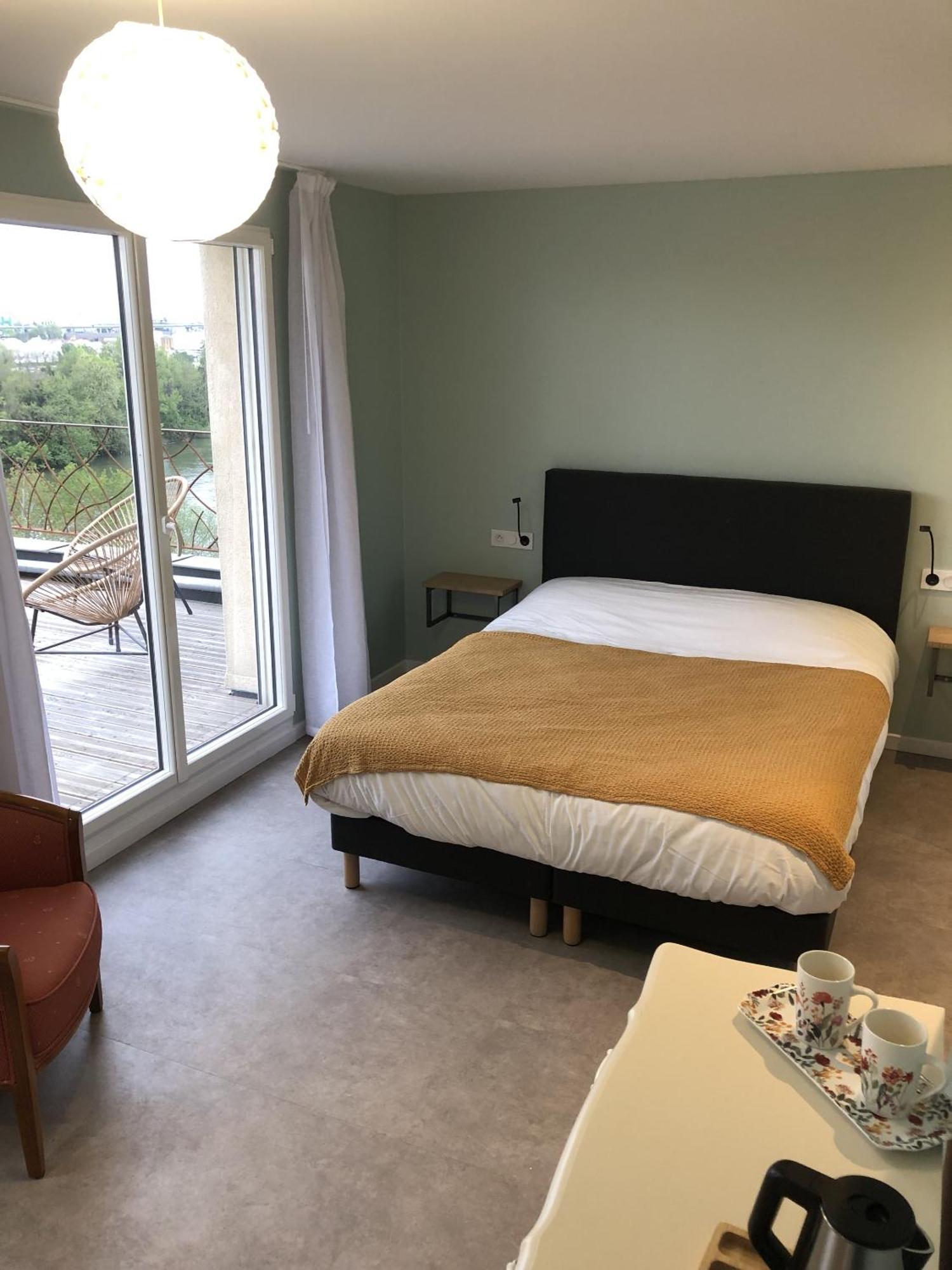 L'Atelier Sur Seine Bed & Breakfast Epinay-sur-Seine Bagian luar foto